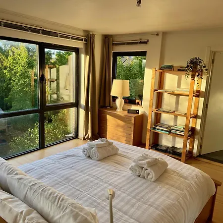 3br With Big Garden, Ping-pong, Cinema, Bath Prázdninový dům Gent