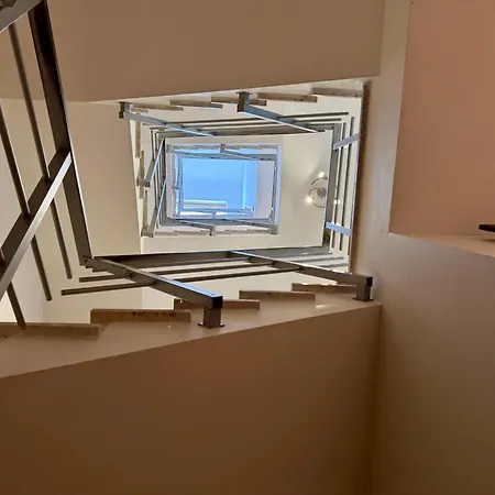 3br With Big Garden, Ping-pong, Cinema, Bath * Gent