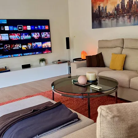 3br With Big Garden, Ping-pong, Cinema, Bath Prázdninový dům *