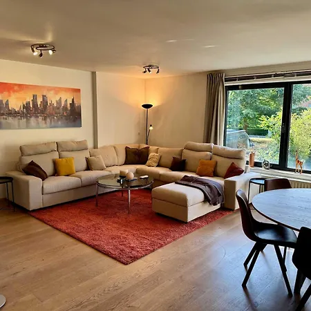 Сasa de vacaciones 3br With Big Garden, Ping-pong, Cinema, Bath