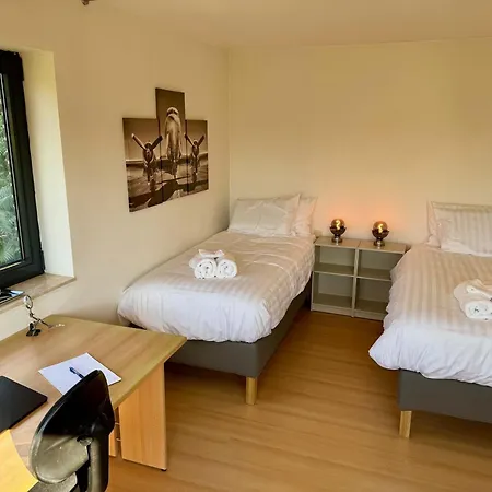 3br With Big Garden, Ping-pong, Cinema, Bath Gante