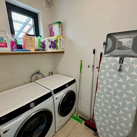 3br With Big Garden, Ping-pong, Cinema, Bath * Gante