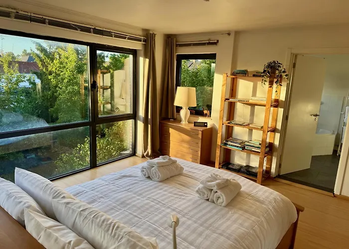 3br With Big Garden, Ping-pong, Cinema, Bath Hébergement de vacances Gand