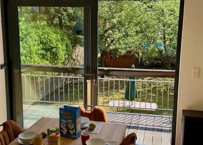 3br With Big Garden, Ping-pong, Cinema, Bath Vakantiehuis