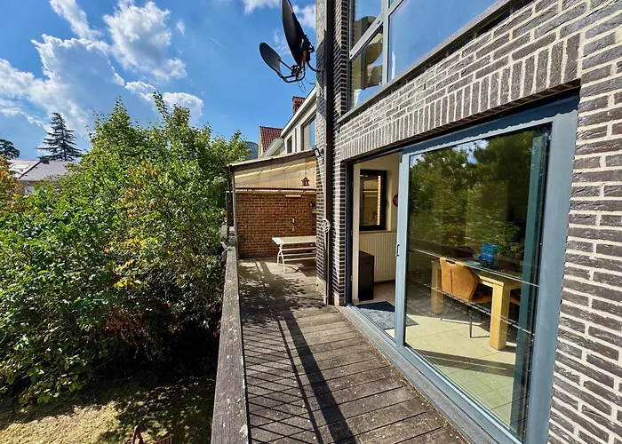 3br With Big Garden, Ping-pong, Cinema, Bath