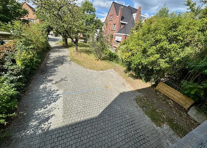 3br With Big Garden, Ping-pong, Cinema, Bath Gent