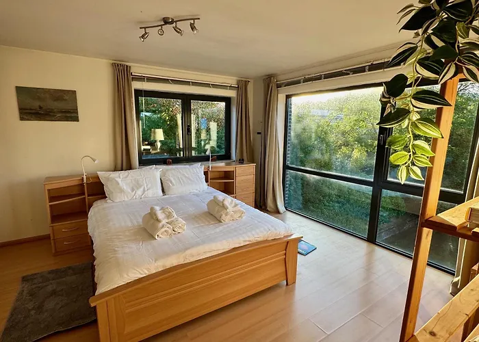 3br With Big Garden, Ping-pong, Cinema, Bath Gand