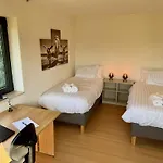 3br With Big Garden, Ping-pong, Cinema, Bath